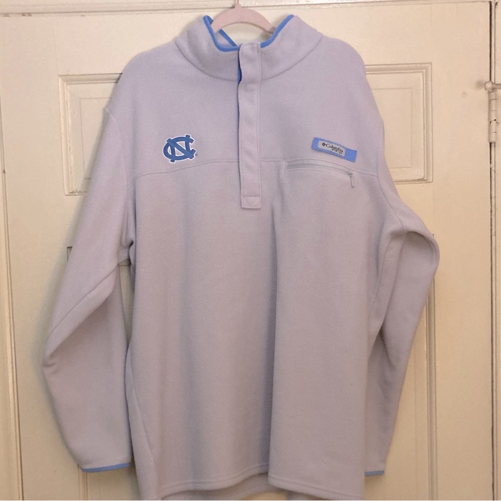 NWOT Men’s Columbia UNC Fleece Pullover